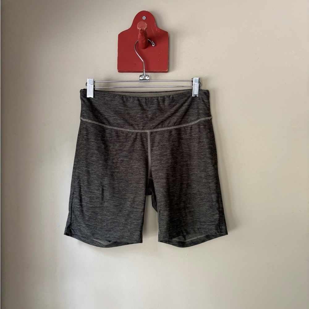 FINAL PRICE New Balance Army Green Heathered Workout Biker Shorts S